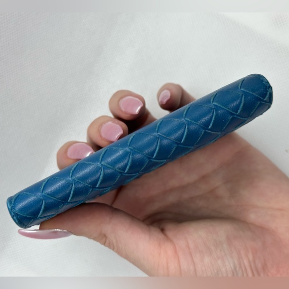 BOTTEGA VENETA EUC ROYAL BLUE INTRECCIATO LAMBSKIN 6 RING KEY HOLDER - Picture 7 of 14